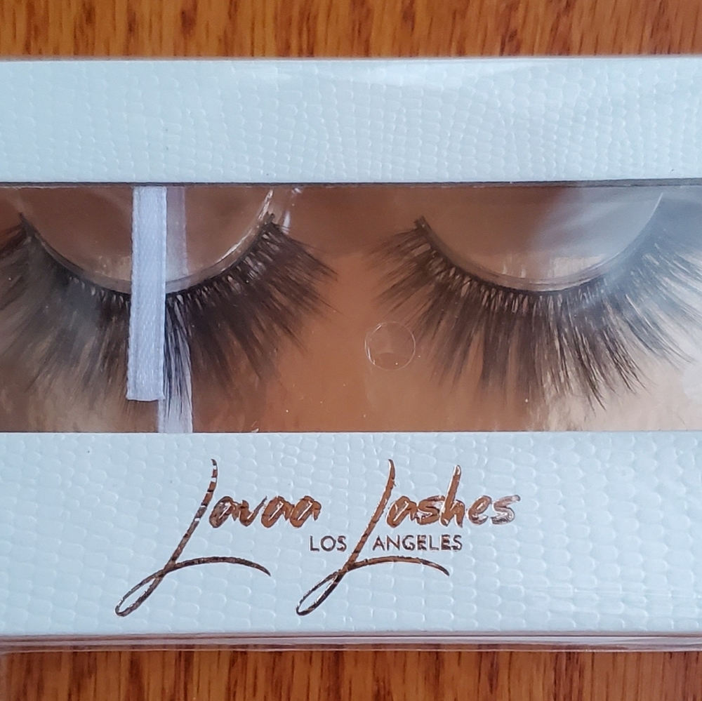 Lavaa Premium Mink False Eyelashes, 1 Pair.
